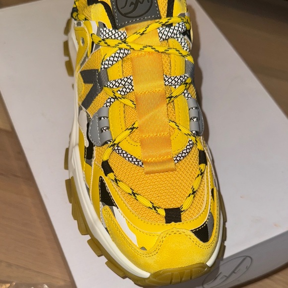 Yellow and Black Men's Sneakers - Picture 8 of 11